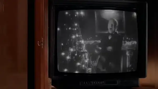 ¿De dónde proviene la frase “Feliz Navidad, inmundo animal y feliz Año Nuevo” de 'Mi pobre angelito 2'?