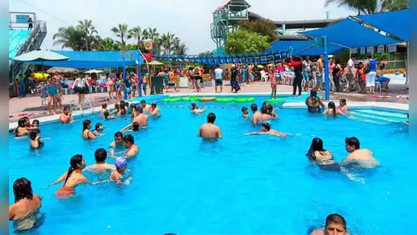 4 piscinas gigantes con toboganes para visitar en verano 2024: ¿cuánto cuesta y cómo llegar?