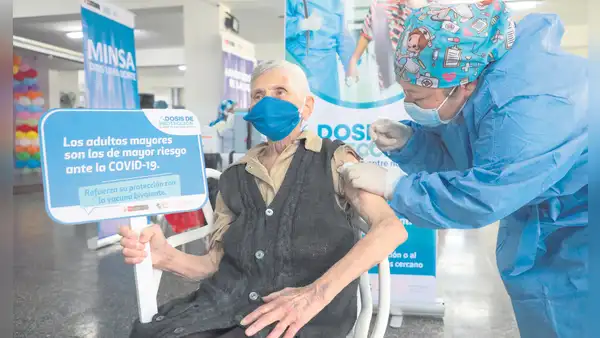 Variante más contagiosa del COVID-19 ya está en Lima y la selva