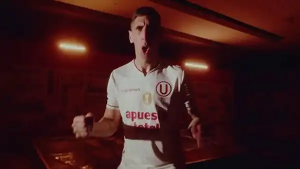 ¡Universitario tiene '9' para el centenario! Diego Dorregaray fue presentado con emocionante video