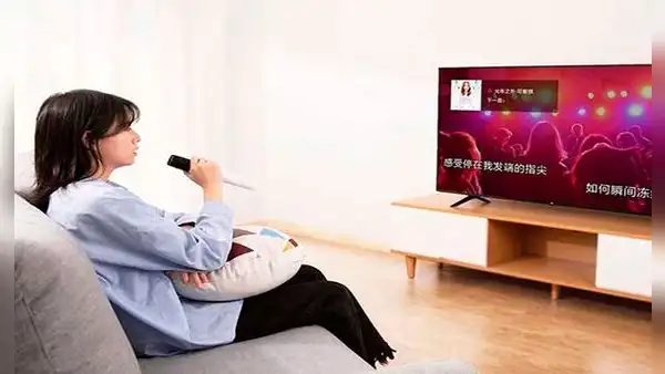 ¿Cómo convertir tu Smart TV en un karaoke para que celebres el Año Nuevo cantando?