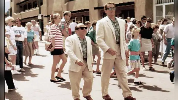 Arnold Schwarzenegger y Danny DeVito, protagonistas de ‘Gemelos’, se reencuentran después de 35 años