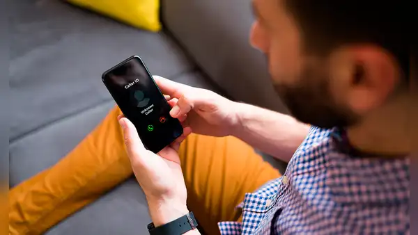 ¿Qué es el ‘Caller ID Spoofing’ y cómo falsifica el teléfono que usan para estafarte por llamada?