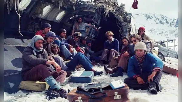 'La sociedad de la nieve' (Netflix): ¿cómo ver la película sobre el accidente de una avioneta en los Andes?
