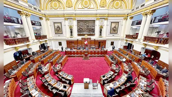 Congreso aprueba bono de S/2.400 pese a recesión