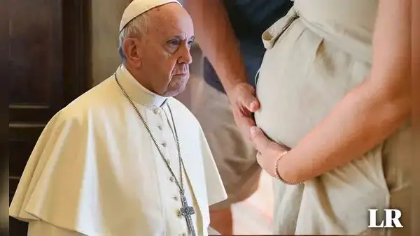 Papa Francisco en contra de la maternidad subrogada y pide prohibirla