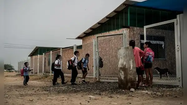 Conoce el colegio de SJL en riesgo de desaparecer por el fenómeno El Niño: ¿en qué zona se ubica?