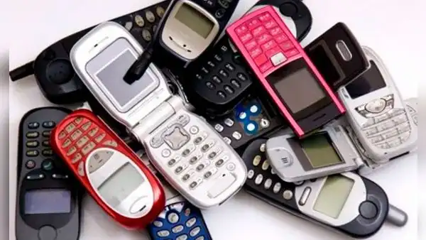 Ni Samsung ni Xiaomi: ¿cuáles son los teléfonos antiguos más cotizados que valen miles de dólares?