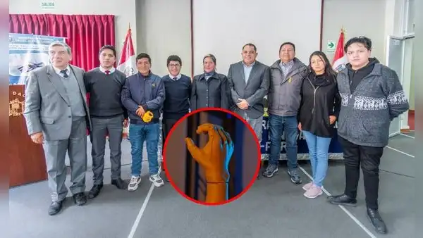Estudiantes de Pasco crean prótesis de antebrazo y mano 3D y los donan a joven con discapacidad