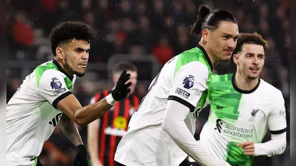 Con doblete de Darwin Núñez, Liverpool goleó 4-0 a Bournemouth y sigue en la cima de la Premier