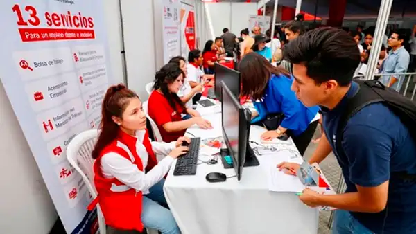 ¿Buscas trabajo en SJL? Descubre cómo postular a más de 200 empleos en nueva feria del MTPE