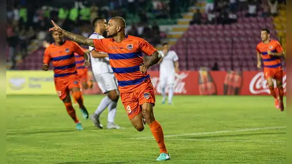 Academia Puerto Cabello venció 3-2 a Defensor Sporting por la fase 1 de la Copa Libertadores