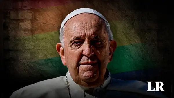 Papa Francisco llama "hipócritas" a quienes critican bendecir a parejas homosexuales