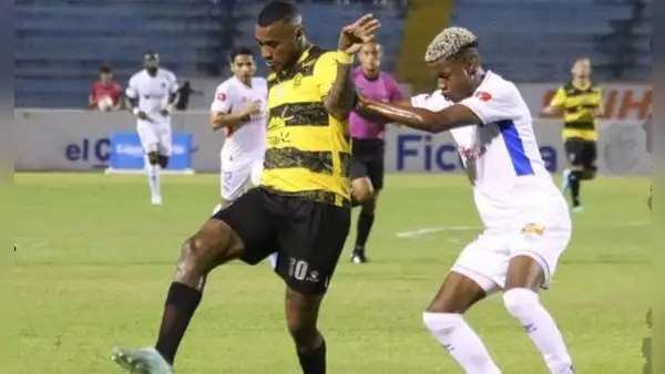 ¡Empate en el clásico moderno! Olimpia igualó 1-1 con Real España por la Liga Nacional de Honduras