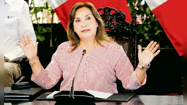 Dina Boluarte evade preguntas sobre testimonios de Jaime Villanueva que la involucra