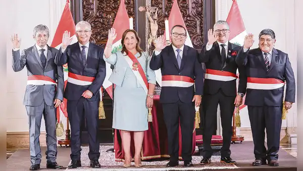 Dina Boluarte realiza cambios en los ministerios de Economía, Defensa, Energía y Ambiente