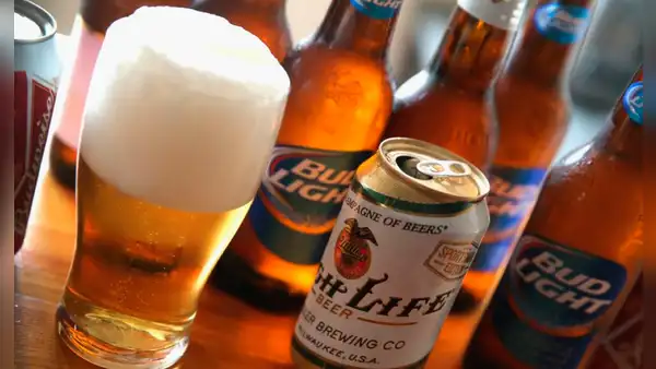 Venta de cerveza se incrementó hasta en 50% por ola de calor en Perú