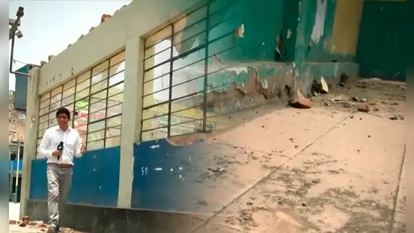 SJL: denuncian que colegio de 680 alumnos se encuentra en ruinas a puertas del año escolar