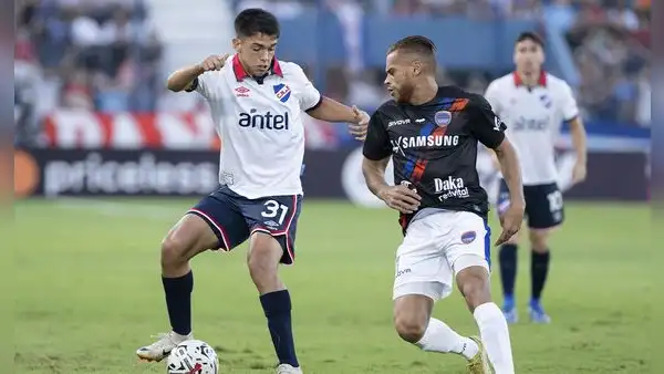 Club Nacional venció 2-0 a Academia Puerto Cabello y clasificó a la fase 3 de la Copa Libertadores