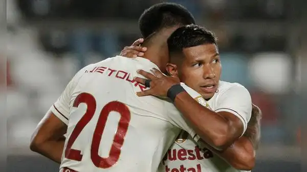 ¡El único líder! Universitario ganó 2-0 a Sport Huancayo en un gran duelo por la Liga 1 2024