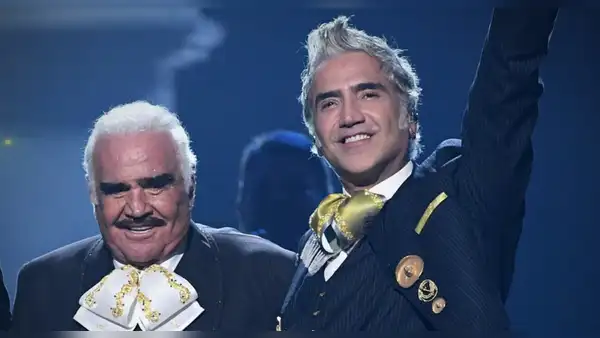 “Un abrazo hasta el cielo”: Alejandro Fernández le envió un tierno mensaje a su padre, Vicente Fernández