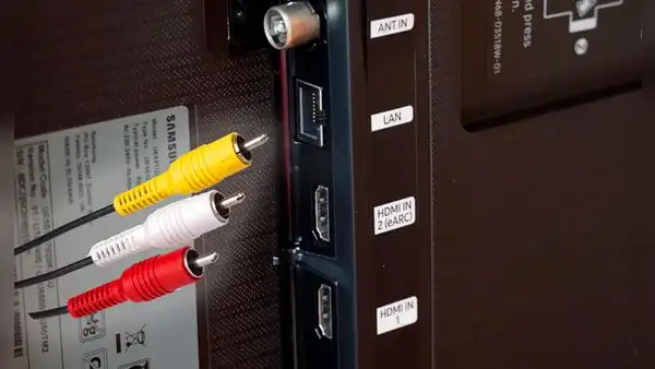 ¿Qué hacer si tu Smart TV no tiene dónde conectar el cable de color rojo, blanco y amarillo?