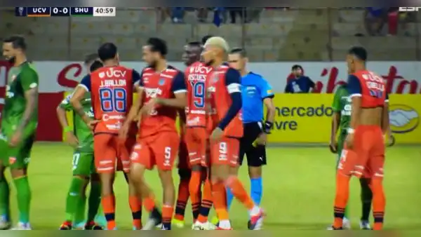 La polémica frase que se escuchó en el Vallejo vs. Huancayo: "Si no fuera por Alianza, no estaría acá"