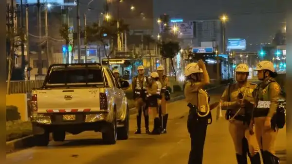UNI: 2 jóvenes fallecieron tras ser atropelladas por camioneta que invadió el carril del Metropolitano