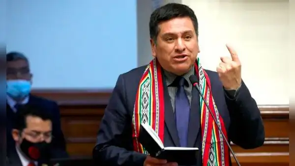 Congresista Aragón anuncia denuncia constitucional contra fiscal de la Nación por caso Patricia Benavides