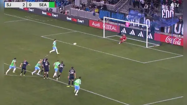 Raúl Ruidíaz anotó golazo a lo 'Panenka' y se convirtió en el máximo goleador del Seattle Sounders