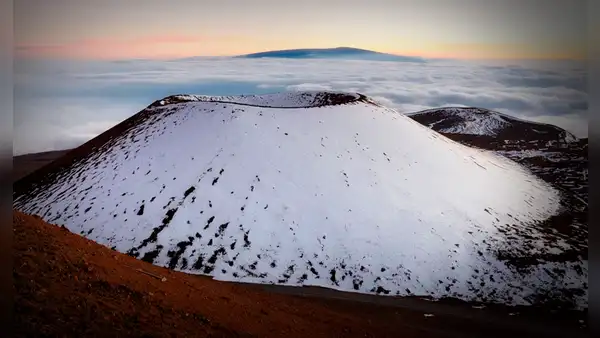 La montaña más alta de la Tierra supera al Everest por casi 2.000 metros y está en América