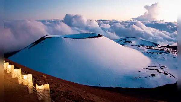 La montaña más alta de la Tierra que supera al Everest por casi 2.000 metros está en América