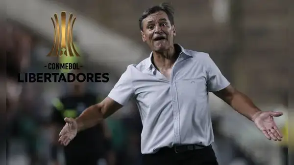 Hinchas de Universitario critican a Bustos y se preocupan por la Libertadores: "Seremos el comodín"