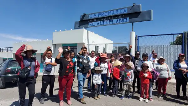Arequipa: alumnos llevan 1 mes sin estudiar por falta de docentes en colegio de Yura