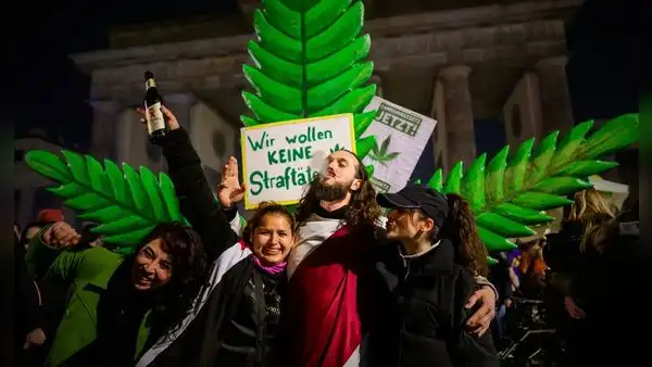 Alemania legaliza el consumo recreativo del cannabis: ley permite cultivar 3 plantas en casa