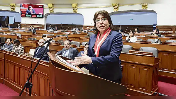 Congreso discute este martes informe de calificación de denuncia contra fiscal Delia Espinoza