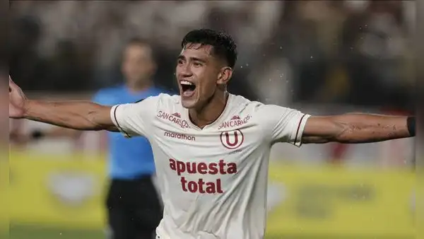 ¡Con doblete del 'Tunche'! Universitario venció 2-1 a LDU de Quito por la Copa Libertadores