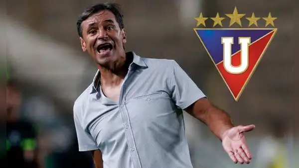 Hinchas ecuatorianos se rinden ante Bustos tras triunfo contra LDU: "Les gana hasta con equipo peruano"