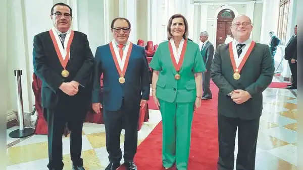 El TC flexibiliza aún más la vacancia presidencial