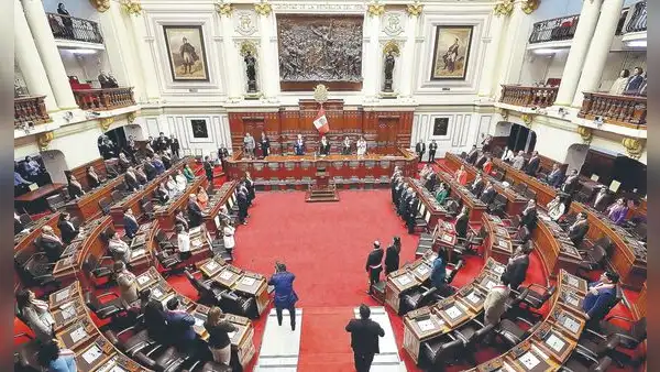 Congreso manda al archivo dos mociones de vacancia contra Dina Boluarte