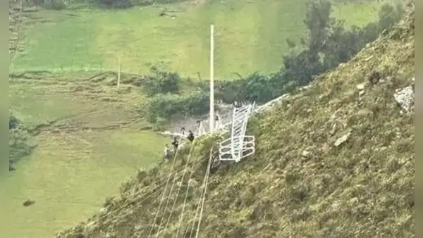 Explosión en Pataz: presuntos mineros ilegales dinamitan torres de alta tensión en mina La Poderosa