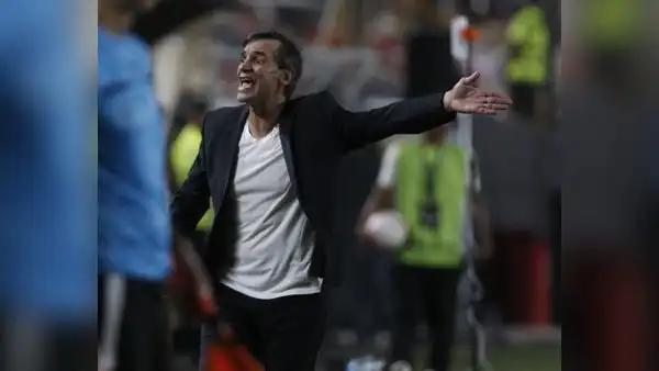 Fabián Bustos buscará extender importante récord con Universitario ante Sport Boys