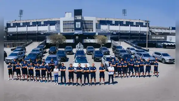¿En cuánto están valorizados los vehículos que Hyundai entregó al plantel de Alianza Lima?