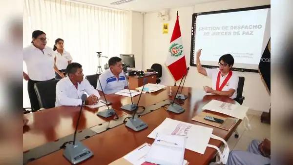 Corte Superior de Justicia de Piura: capacitan a jueces de paz sobre el desarrollo de sus funciones