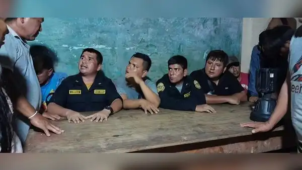 Pueblo wampis detiene a presuntos policías por dar seguridad a mineros ilegales en su territorio