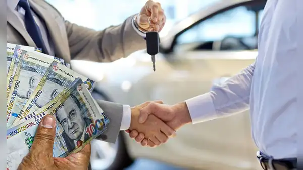 ¿Cuánto debo ganar cómo mínimo para comprar un carro en máximo 2 años?