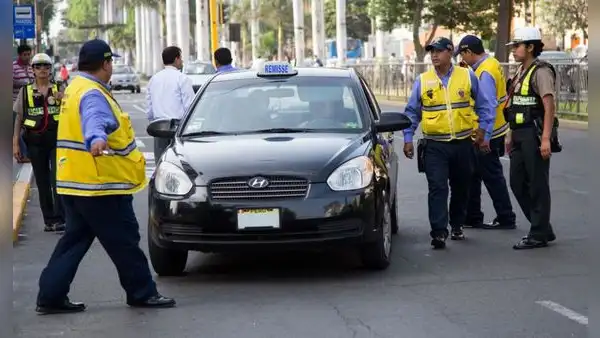 ATU: ¿a cuánto equivale la multa por realizar taxi colectivo en Lima y Callao?