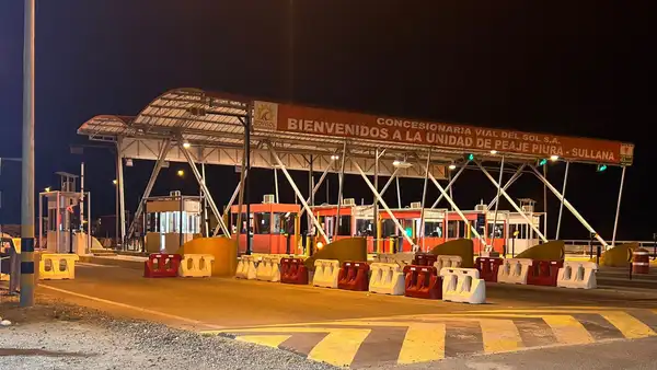 Piura: hampones encañonan y maniatan a trabajadores para asaltarlos en peaje de Sullana