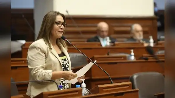 Fiscalía presentó denuncia constitucional contra congresista Magaly Ruiz por recorte de sueldos
