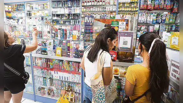 Peruanos gastan casi S/1.500 al año en medicamentos